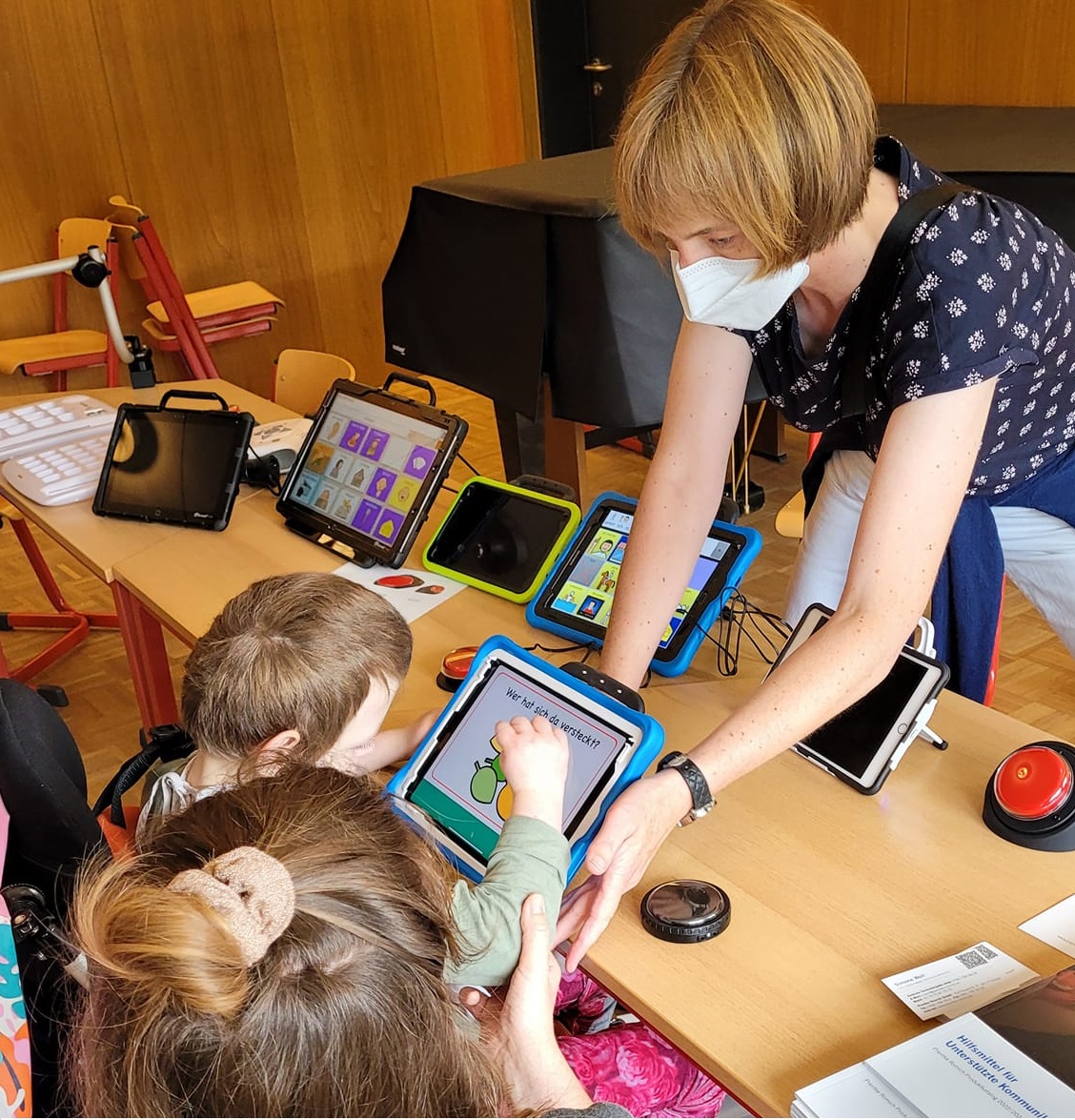 Hilfsmittel%20Unterst%C3%BCtzte%20Kommunikation